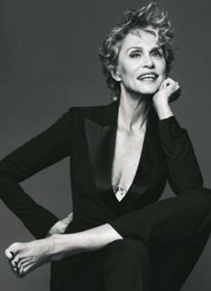Lauren Hutton feet photo 20