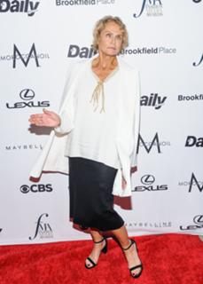 Lauren Hutton feet photo 16