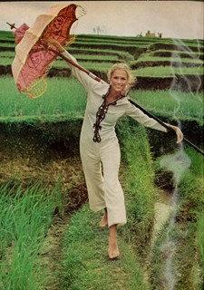 Lauren Hutton feet photo 18