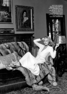 Lauren Hutton feet photo 8