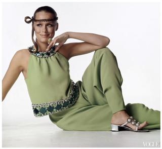 Lauren Hutton feet photo 17