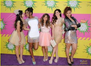 Lauren Jauregui feet photo thumbnail