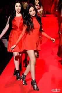 Lauren Jauregui feet photo thumbnail