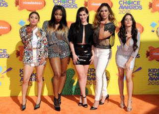 Lauren Jauregui feet photo thumbnail