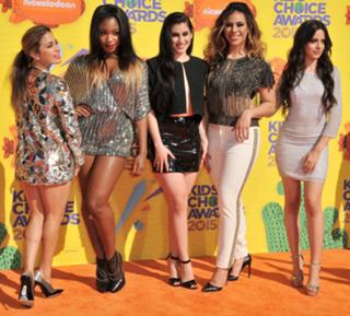 Lauren Jauregui feet photo thumbnail