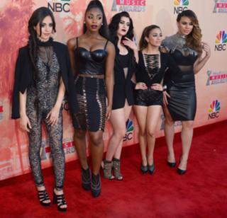 Lauren Jauregui feet photo thumbnail