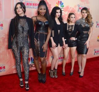 Lauren Jauregui feet photo thumbnail