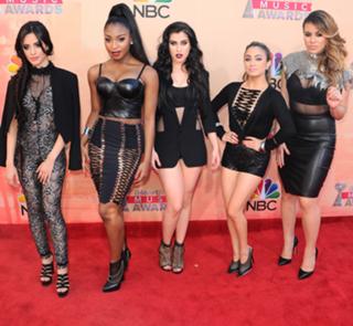 Lauren Jauregui feet photo thumbnail