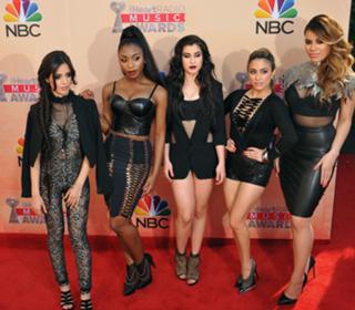 Lauren Jauregui feet photo thumbnail