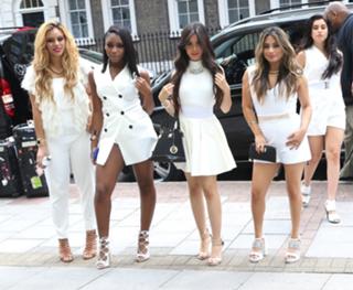 Lauren Jauregui feet photo thumbnail