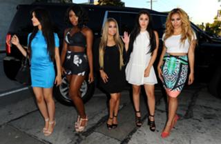 Lauren Jauregui feet photo thumbnail