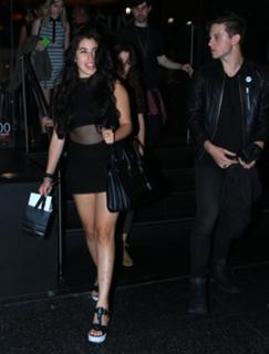 Lauren Jauregui feet photo thumbnail