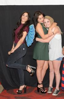 Lauren Jauregui feet photo thumbnail