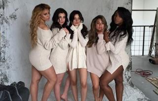 Lauren Jauregui feet photo thumbnail