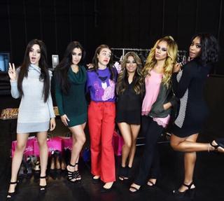 Lauren Jauregui feet photo thumbnail