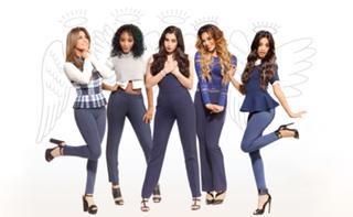 Lauren Jauregui feet photo thumbnail