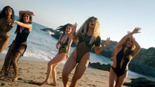 Lauren Jauregui feet photo thumbnail