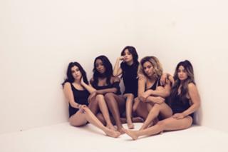 Lauren Jauregui feet photo thumbnail