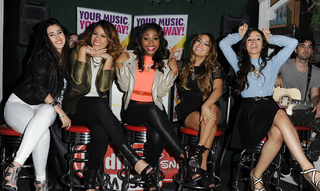 Lauren Jauregui feet photo thumbnail