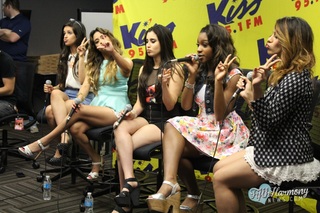 Lauren Jauregui feet photo thumbnail