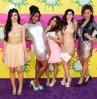 Lauren Jauregui feet photo thumbnail