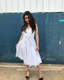 Lauren Jauregui feet photo thumbnail