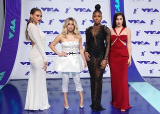 Lauren Jauregui feet photo thumbnail