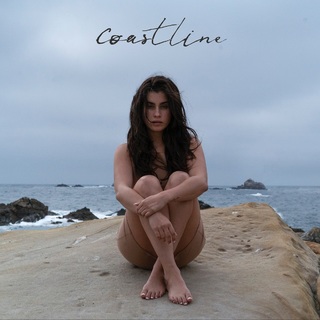 Lauren Jauregui feet photo thumbnail