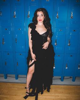 Lauren Jauregui feet photo thumbnail
