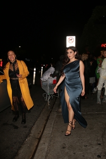 Lauren Jauregui feet photo thumbnail