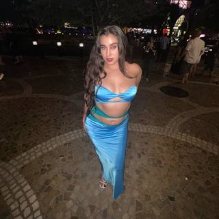 Lauren Jauregui feet photo thumbnail