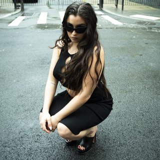 Lauren Jauregui feet photo thumbnail