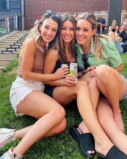 Lauren Jbara feet photo 11