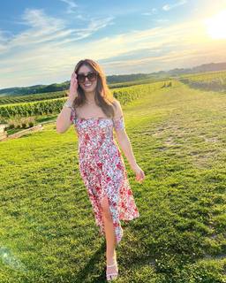 Lauren Jbara feet photo 14