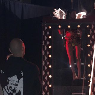 Lauren LaVera feet photo thumbnail