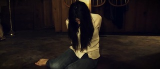 Lauren LaVera feet photo thumbnail