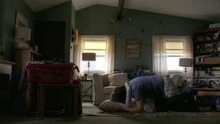 Lauren Lapkus feet photo thumbnail