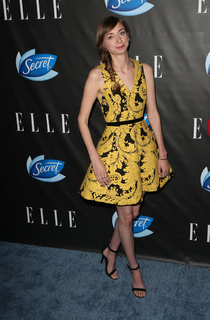 Lauren Lapkus feet photo thumbnail