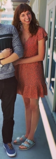 Lauren Lapkus feet photo thumbnail
