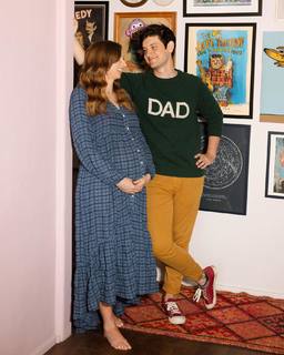 Lauren Lapkus feet photo thumbnail