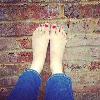 Lauren Laverne feet photo 15