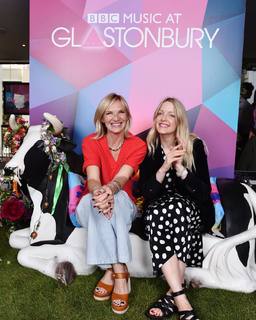 Lauren Laverne feet photo 6