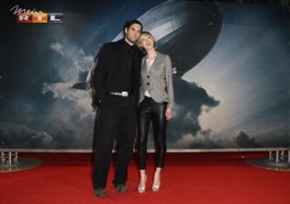 Lauren Lee Smith feet photo thumbnail