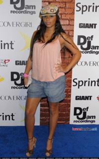 Lauren London feet photo thumbnail
