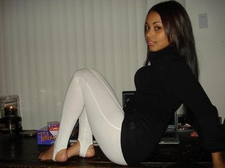 Lauren London feet photo thumbnail
