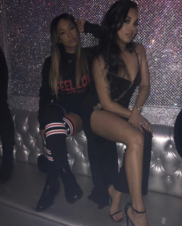 Lauren London feet photo thumbnail