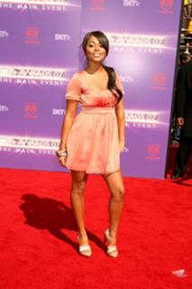 Lauren London feet photo thumbnail