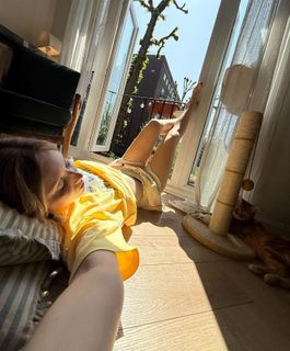 Lauren Lyle feet photo 6