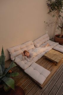 Lauren Lyle feet photo 12