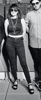 Lauren Mayberry feet photo thumbnail